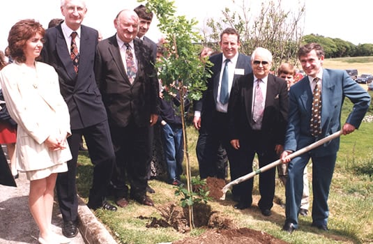 Geschiedenis van Ceramicx: bomen planten